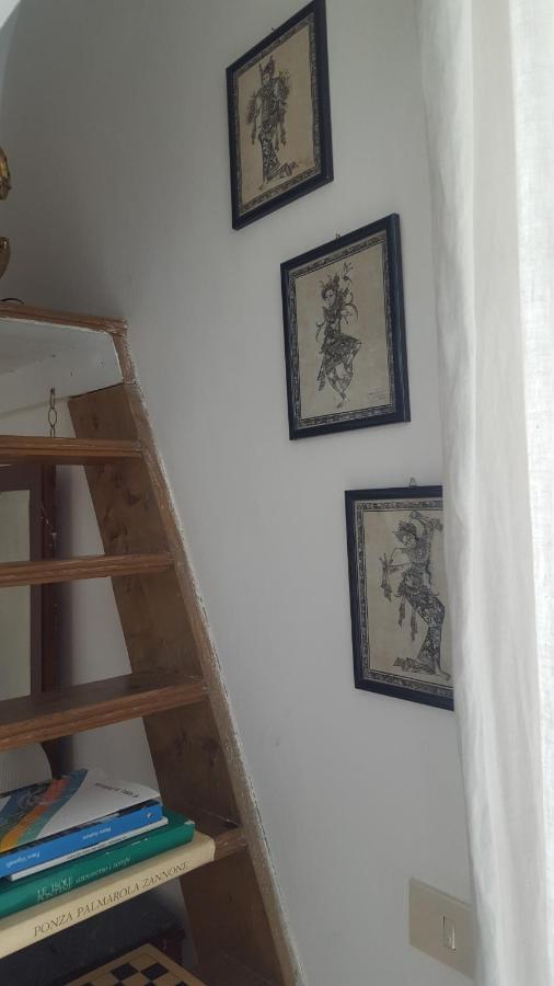 Hotel La Casa Sugli Archi à Ponza Extérieur photo