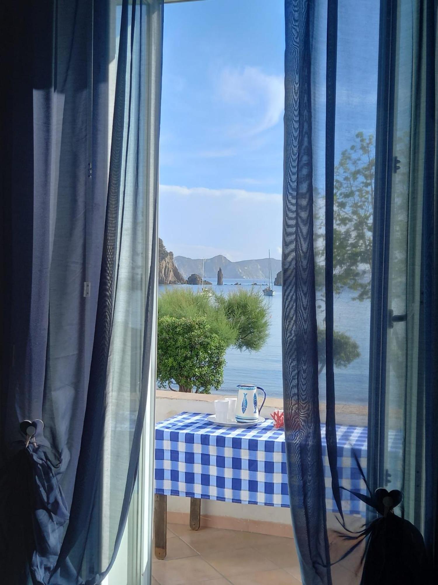 Hotel La Casa Sugli Archi à Ponza Extérieur photo