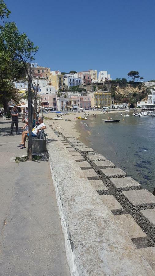 Hotel La Casa Sugli Archi à Ponza Extérieur photo